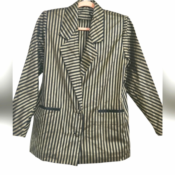 Vintage Striped Gold/Black Metallic blazer. Size medium - Picture 1 of 10